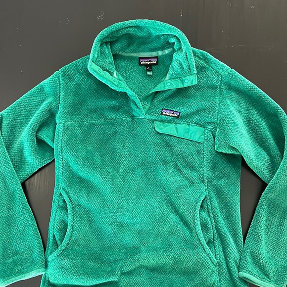 Patagonia Tops - Patagonia Snap T-Fleece Pullover Womens Green